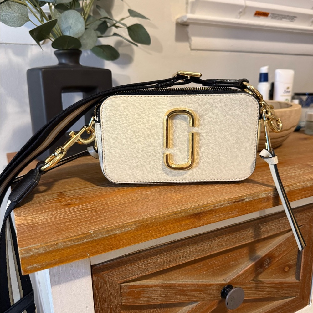 Marc Jacobs “The Snapshot DTM” Cream and Black Crossbody Bag